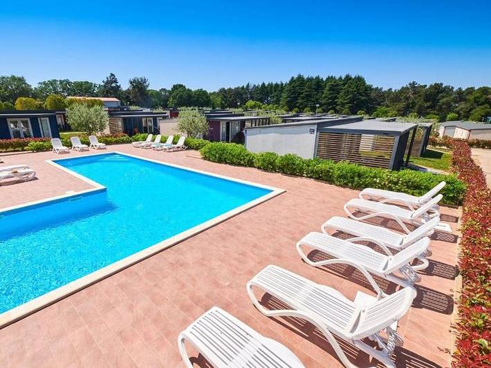Wohnwagen für 4 Personen, mit Whirlpool und Terrasse sowie Sauna - 1