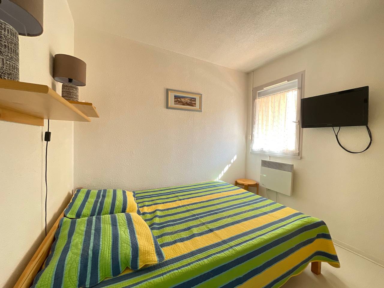 Entire apartment, T3 in Sète: Seafront, Wifi, Parking in Sete, Côte d'Améthyste