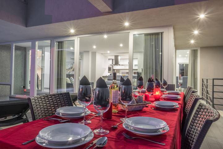 Casa rural para 20 personas, con jacuzzi además de jardín y terraza, Se admiten mascotas en Armação de Pêra (costa) - 4