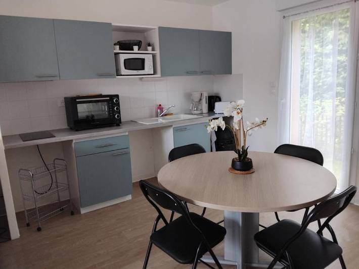 Gîte pour 2 personnes, avec Terrasse et Jardin à Épaignes