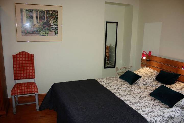 Gîte pour 8 personnes, avec jardin et piscine à Marnac - 4