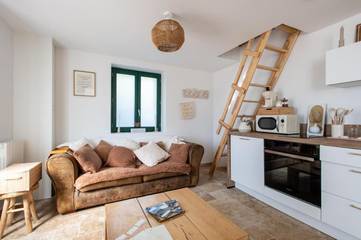 Gîte pour 4 personnes, avec piscine et jacuzzi ainsi que terrasse et jardin à Saint-Josse
