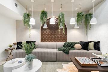 Vacation Rental for 8 Guests in Camelback Mountain, Scottsdale, Picture 1