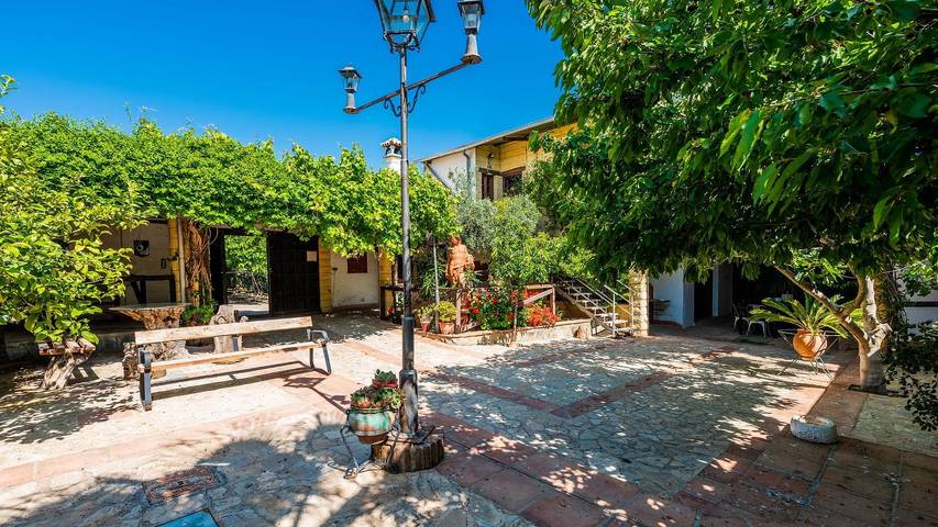 Cortijo El Vínculo Campillos by Ruralidays in Campillos, Málaga Provinz