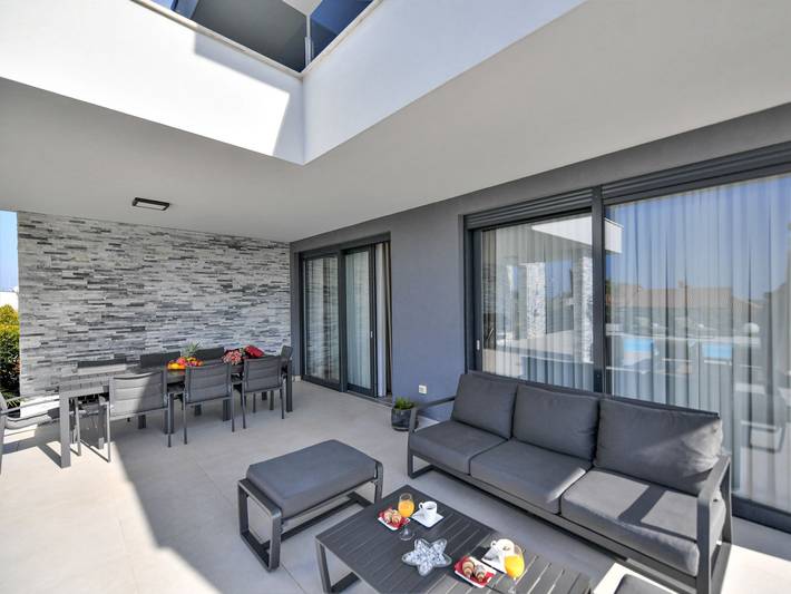 Ferienhaus für 8 Personen, mit Terrasse und Sauna in Novigrad - 2