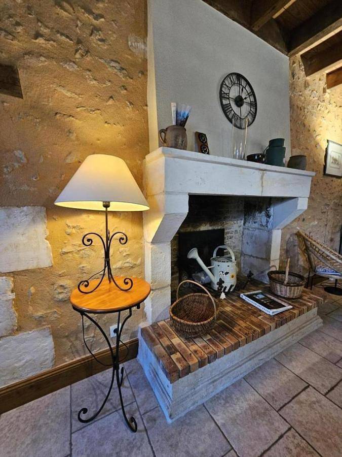 Location de vacances pour 8 personnes, avec jardin à Lusignan - 3