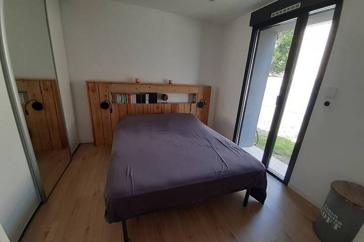 Location de vacances pour 8 personnes, avec terrasse et jardin à Aimargues - 4