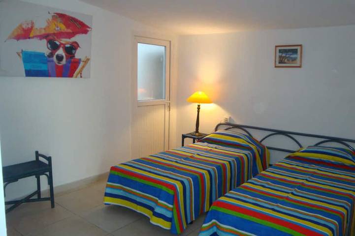 Cap d'Agde house feet in the water - private direct access to the beach in Cap d'Agde, Agde