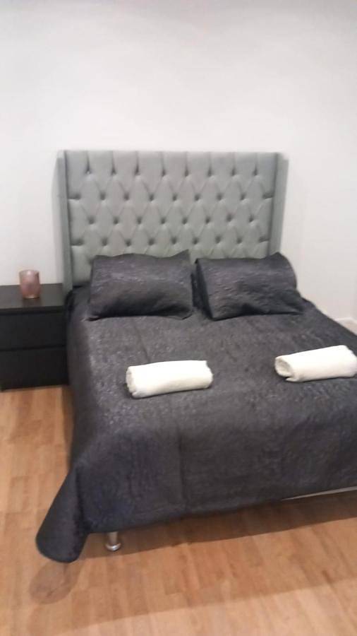 Gîte pour 3 personnes, avec vue ainsi que terrasse et jardin à Livry-Gargan - 3