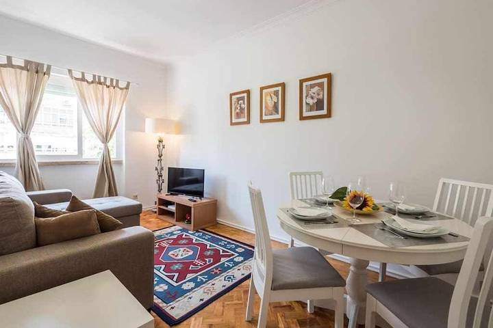 Apartamento de férias para 6 pessoas, com Varanda e Terraço e ainda Jardim em Odivelas