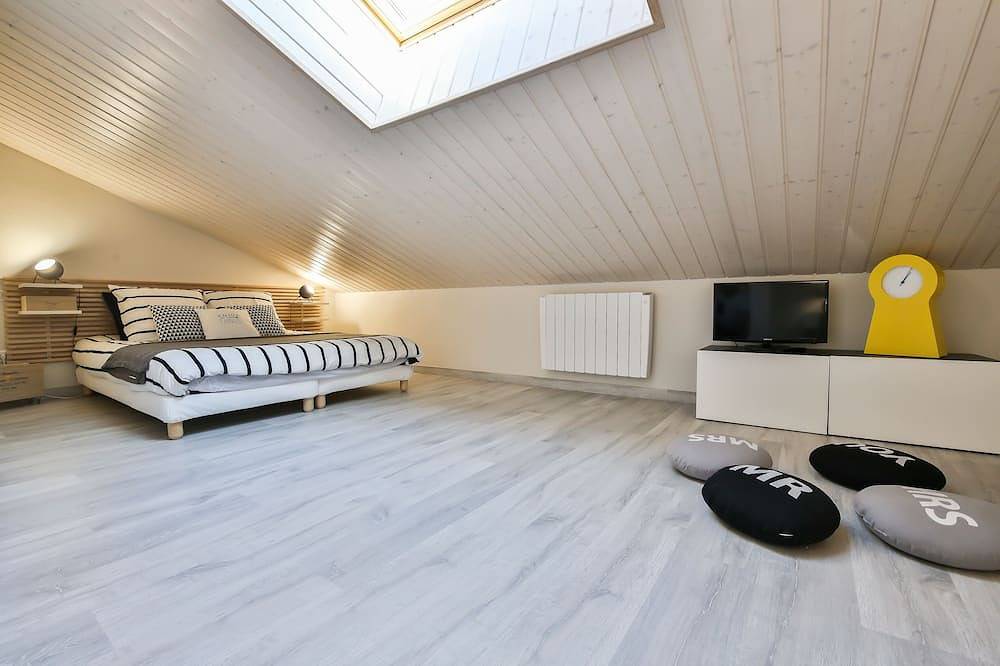 Bord de mer:Villa (penthouse duplex) piscine intérieure&spa privés, vue mer 180° in Saint-Hilaire-de-Riez, Vallée de la Loire