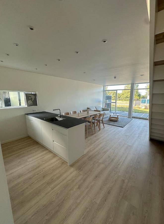 Ferienhaus für 8 Personen, mit Balkon und Terrasse sowie Ausblick