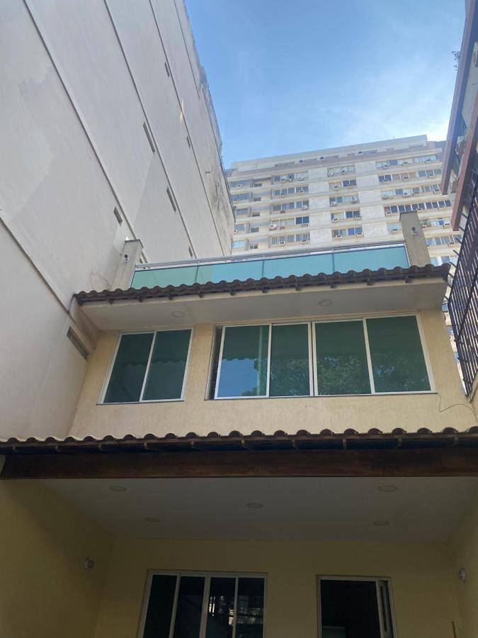 Casas e apartamentos de temporada para 3 pessoas, com piscina em Laranjeiras