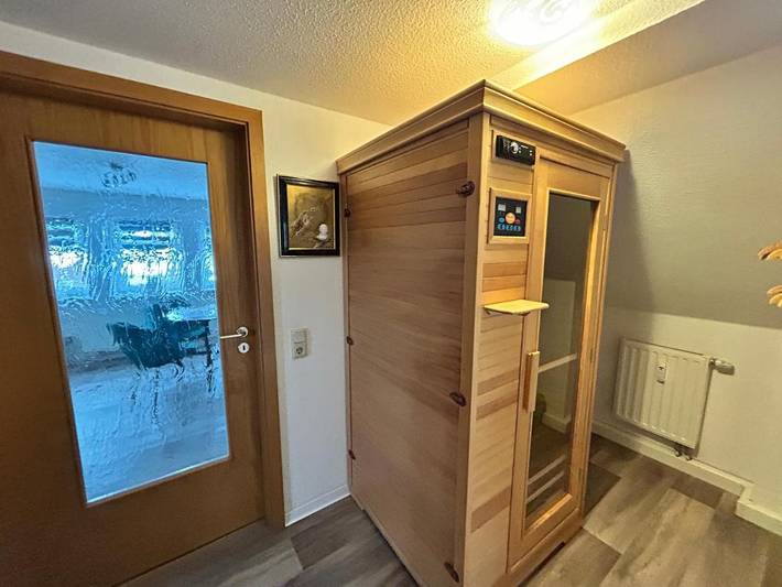 Ferienwohnung für 3 Personen, mit Sauna und Ausblick in Waltersdorf - 2