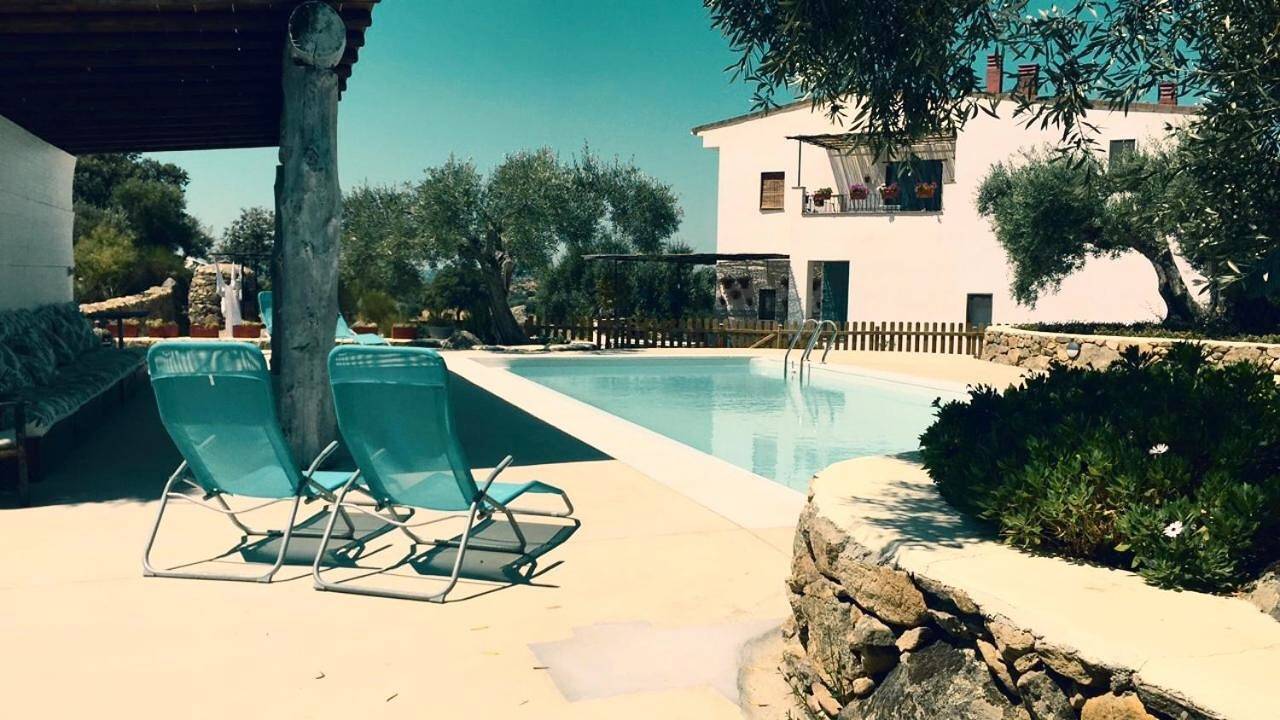 Casa Rural Finca Flores Amarillas in Almoharín, Provincia de Cáceres