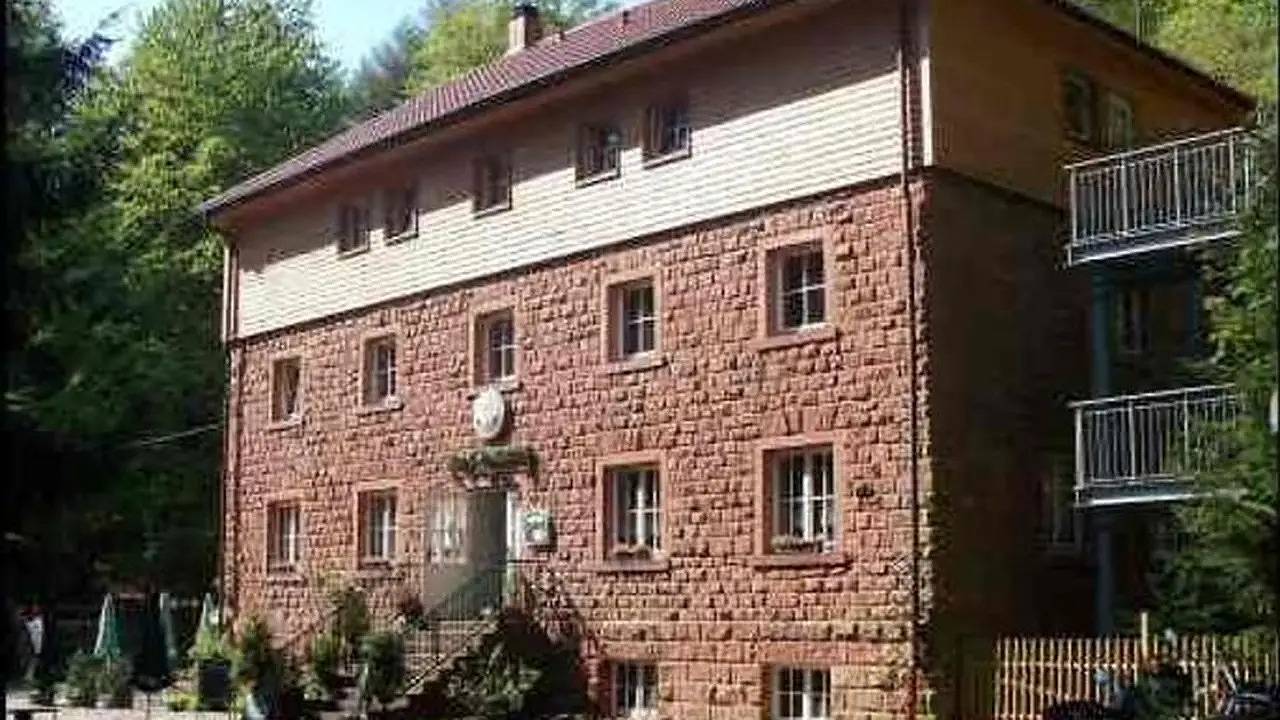 Mehrbettzimmer für 6 Personen (35 m²) in Wachenheim An Der Weinstraße in Wachenheim, Saar-Nahe-Bergland