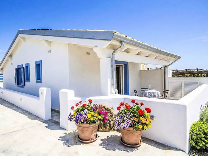 Villa per 4 persone, con piscina e terrazza a Valledoria