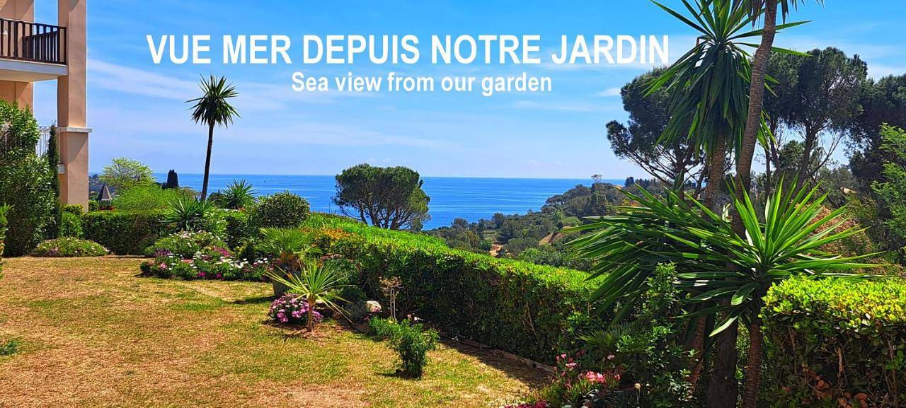 Appartement entier, Dans un cadre d'exception, Vue mer panoramique à Agay Côte d'Azur, Village Vacances Cap Esterel, 2 chambres, avec jardin, golf, climatisation, Wifi, 5 piscines in Cap Estérel, Saint-Raphaël