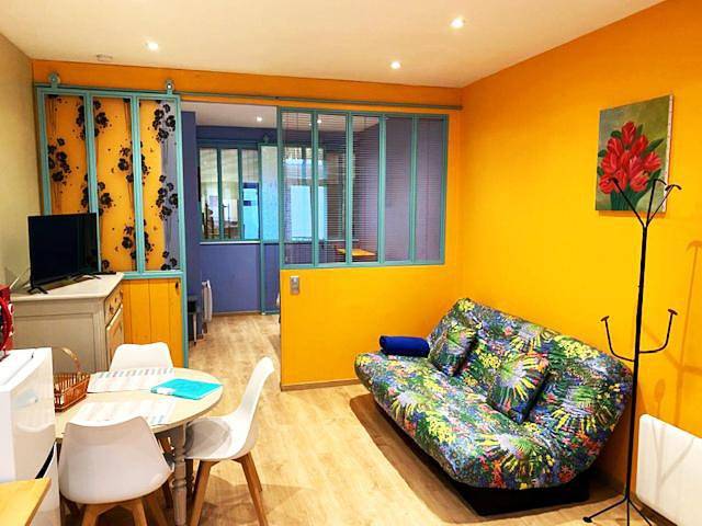 Appartement entier, Proche Disney - F2 accessible Pmr - Centre Historique de Meaux – Portes de Paris. in Meaux, Seine-et-Marne