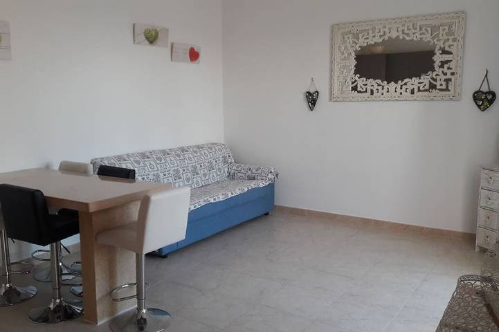 Appartamento intero, Apartment With Terrace 10Km From Gallipoli in Tuglie, Golfo di Taranto