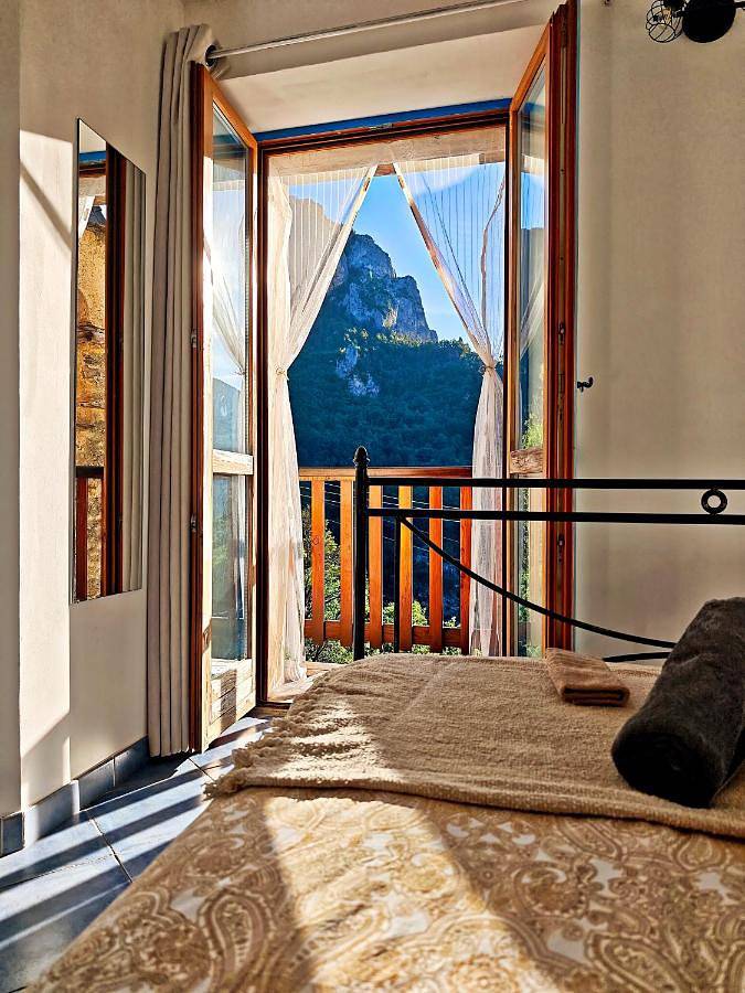 Location de vacances pour 6 personnes, avec Balcon et Terrasse ainsi que Sauna et Vue à Fontan - 4