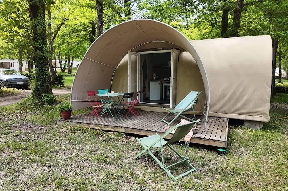 Camping pour 4 Personnes dans Bretagne-d'Armagnac, Gers