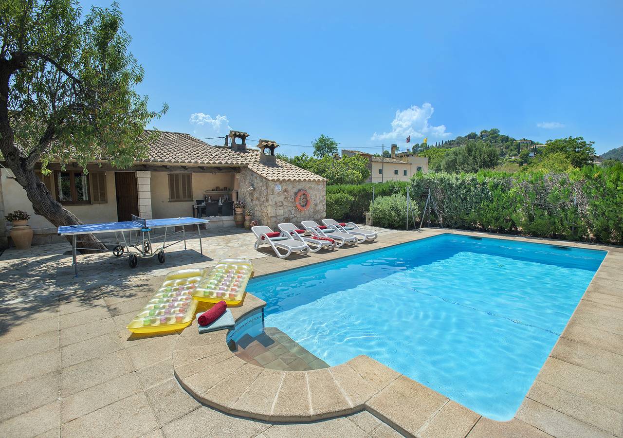 Villa Can Gorreta - 5 Min Walk To The Old Town in Torrent de la Vall d'en Marc, Pollença