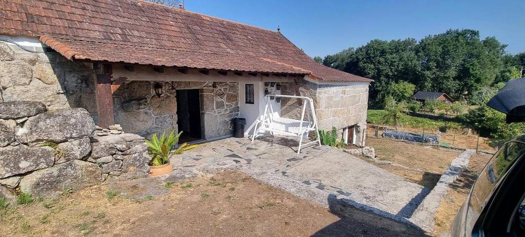 Casa de vacaciones para 8 personas, con vistas además de piscina y jardín en Provincia de Pontevedra - 4