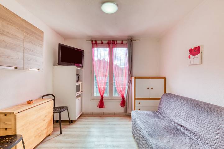 Estudio entero, Apartamento 'Charmant Studio' con Wi-Fi in Lamalou-les-Bains, Region de Béziers