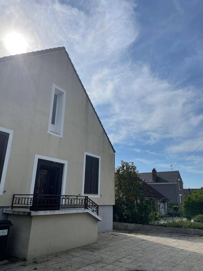 Location de vacances pour 8 personnes, avec vue et jardin, animaux acceptés à Sully-sur-Loire - 2