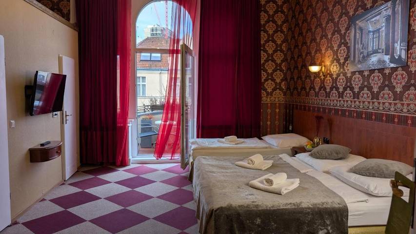 BnB für 7 Personen, mit Terrasse in Brandenburg - 3