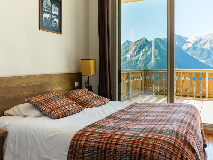Chalet pour 8 personnes, avec Balcon ainsi que Jacuzzi et Sauna à Saint-Lary-Soulan - 2