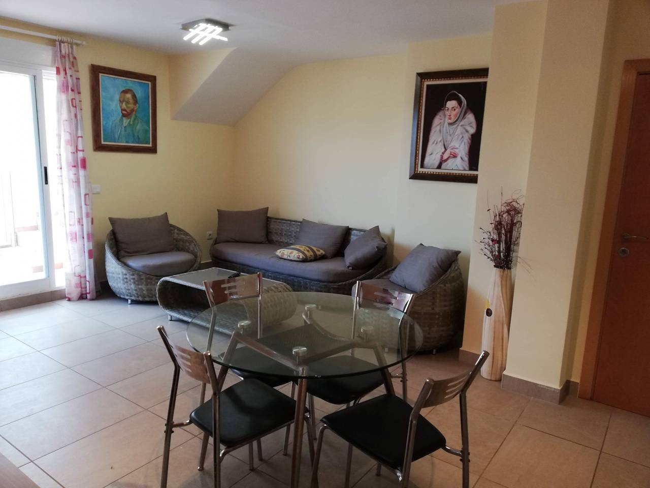 Ganze Wohnung, Ferienwohnung für 6 Personen mit Terrasse in Playa Xeraco, Xeraco