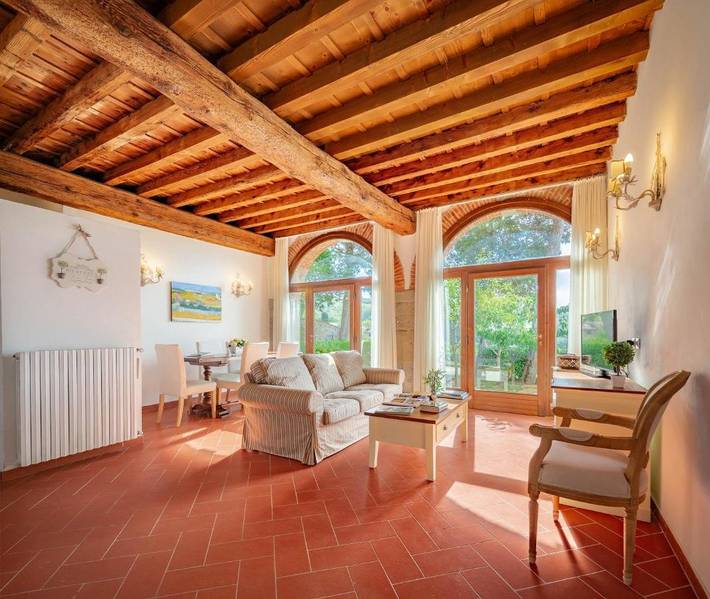 Ferienhaus für 4 Personen, mit Terrasse und Garten sowie Pool und Ausblick