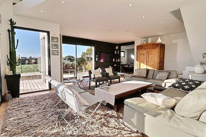 Gîte pour 8 personnes, avec piscine ainsi que terrasse et jardin à Plouharnel - 4