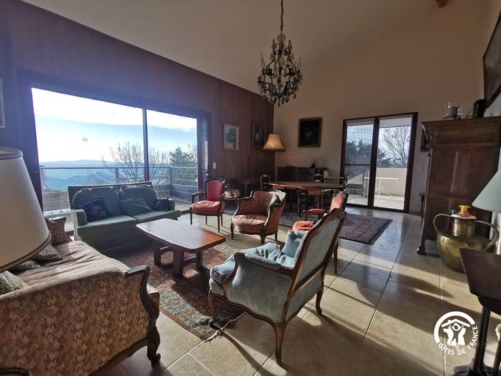 Gîte pour 6 personnes, avec terrasse à Dio-et-Valquières - 2