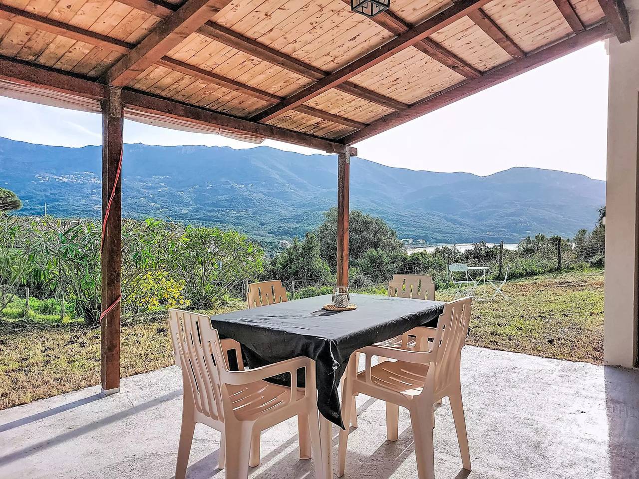 Casa 4 Personas in Tiuccia, Calcatoggio