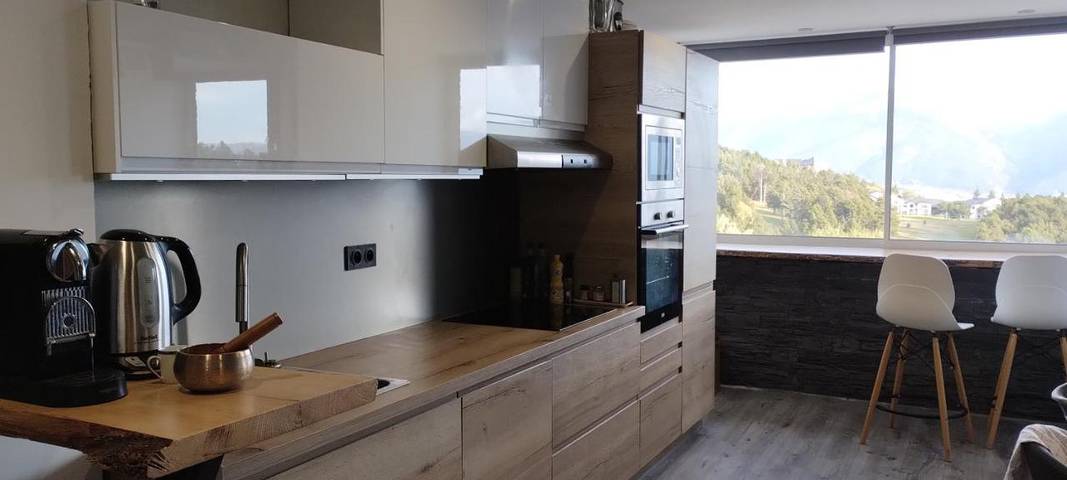 Gîte pour 9 personnes, avec vue à Égat - 4