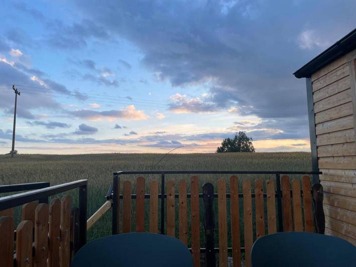 Camping für 4 Personen, mit Ausblick und Terrasse sowie Garten, mit Haustier in Sachsen - 3