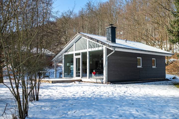 Ferienhaus für 5 Personen, mit Ausblick und Sauna sowie Pool und Garten, kinderfreundlich am Rennsteig - 2
