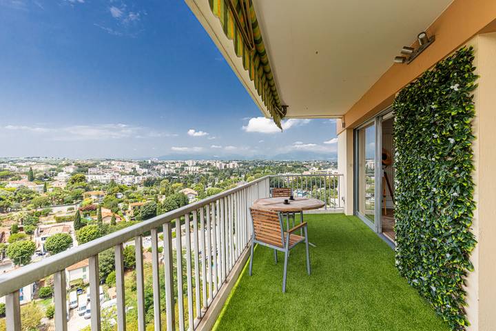 Vakantiewoning voor 2 personen, met zwembad en balkon in Antibes