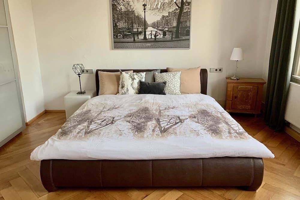 Ganze Wohnung, Business Ferienwohnung Villa Landenberger Outletcity Metzingen in Metzingen, Neckar-Alb