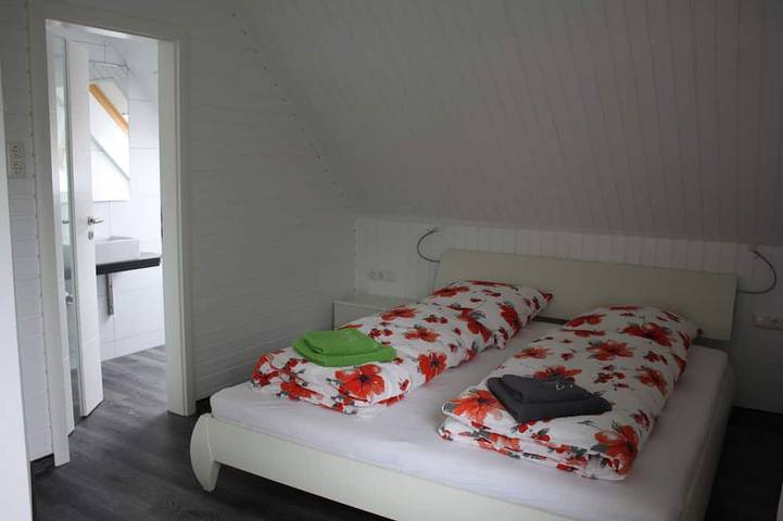 Ferienhaus für 4 Personen, mit Garten und Terrasse in Zislow - 2