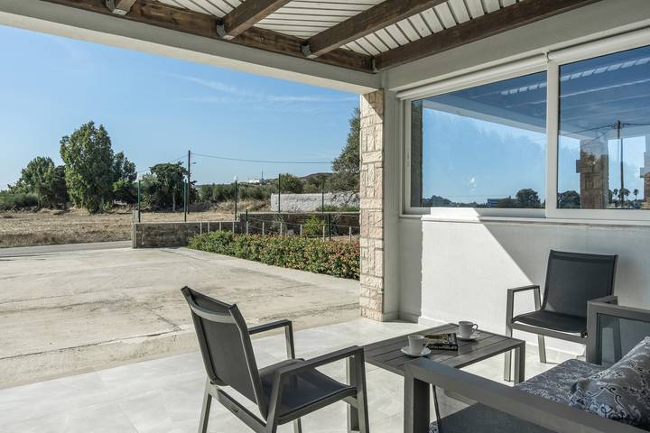 Villa „Diamond Serenity“ mit privater Terrasse, WLAN und Klimaanlage in Kardamaina, Kos