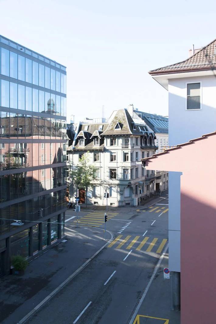 Ganze Wohnung, 2 Zimmer 6 Personen in Zürich Zustellkreis, Zürich