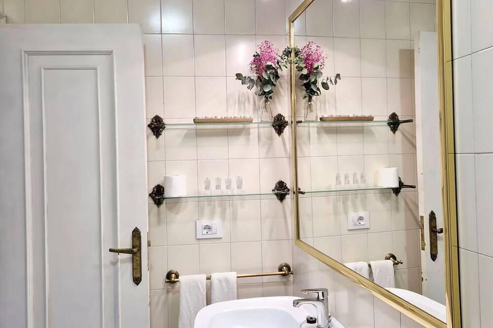 Entire apartment, Duplex in Pazo Marqués de Aranda in Pontevedra City, Rías Baixas