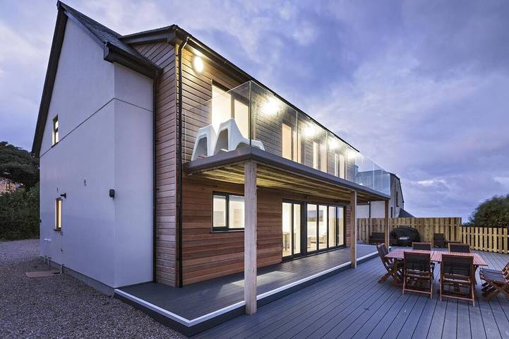 Holiday rental for 10 people, with hot tub and garden as well as balcony, with pets in St. Ives
