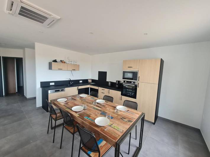 Location de vacances pour 6 personnes, avec piscine ainsi que terrasse et vue à Saint-Michel-en-l'Herm - 3