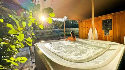 Hôtel pour 4 personnes, avec jacuzzi ainsi que sauna et jardin à Lierneux