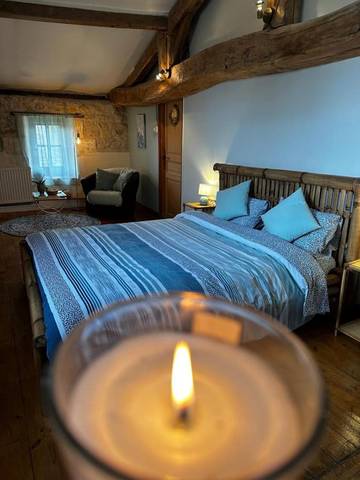Cottage pour 4 personnes, avec piscine et jardin, animaux acceptés à Nieul-le-Virouil
